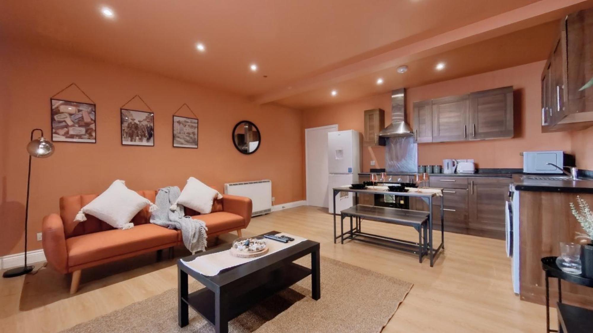 Group Bookings: Up To 30 Guests Across 5 Spacious Flats! Keyless Access Free Wifi & Parking Бирмингем Экстерьер фото