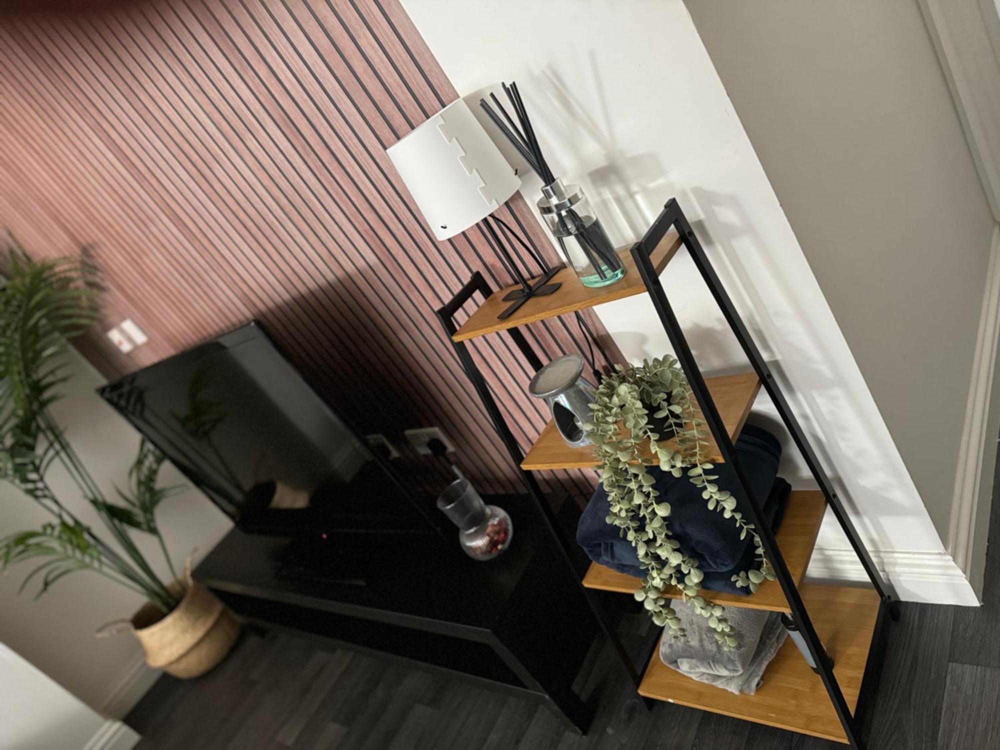 Group Bookings: Up To 30 Guests Across 5 Spacious Flats! Keyless Access Free Wifi & Parking Бирмингем Экстерьер фото
